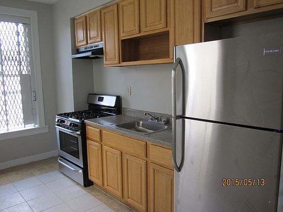 4th image of 667 Halsey St #3L
