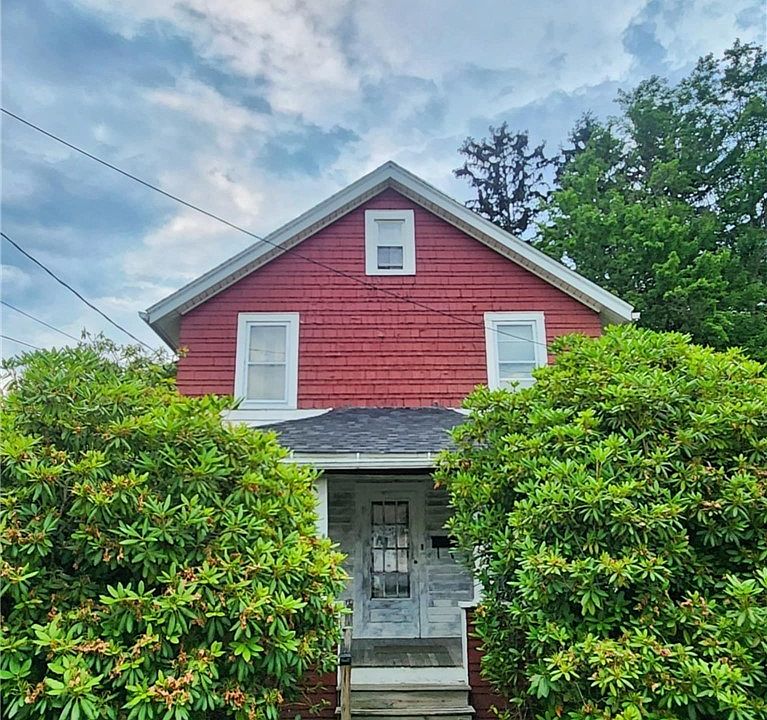 1st image of 24 Jackson Ave