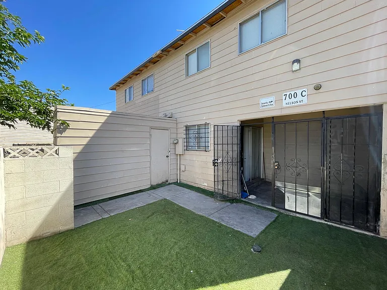 700 E Nelson Ave #C — Photo 11