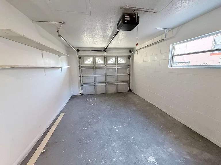 1211 Robert King High Dr — Photo 13