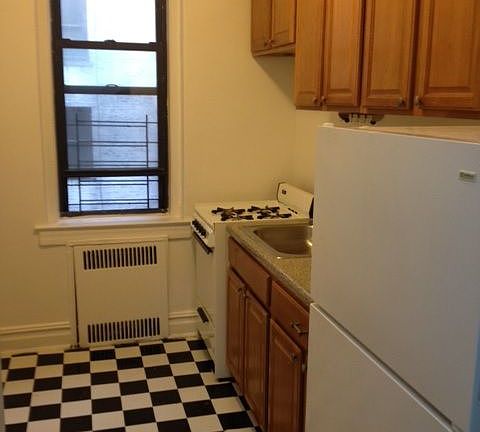 2nd image of 70 Linden Blvd APT 2A