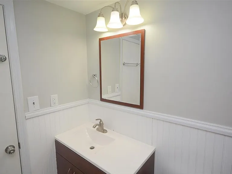 406 High Point Ave — Photo 25