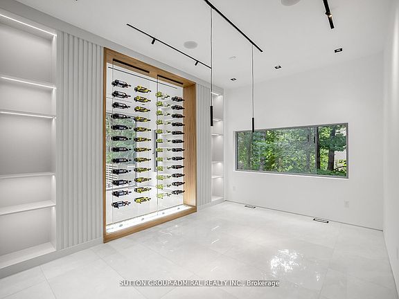 4th image of 157 Old Forest Hill Rd