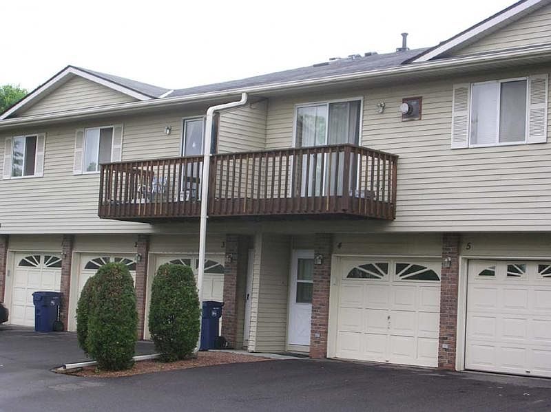 1st image of 14230 44th Pl N APT 4