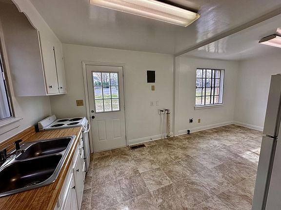 5th image of 522 Elmhurst Rd