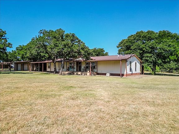 3rd image of 3637 N Highway 281