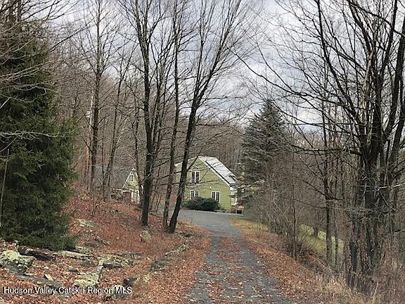 3rd image of 50 Halcott Ridge Road