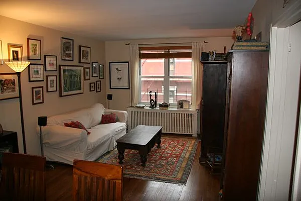 Rented by City Connections Realty | media 5