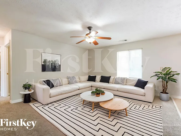 1675 Pilgrim Way — Photo 5