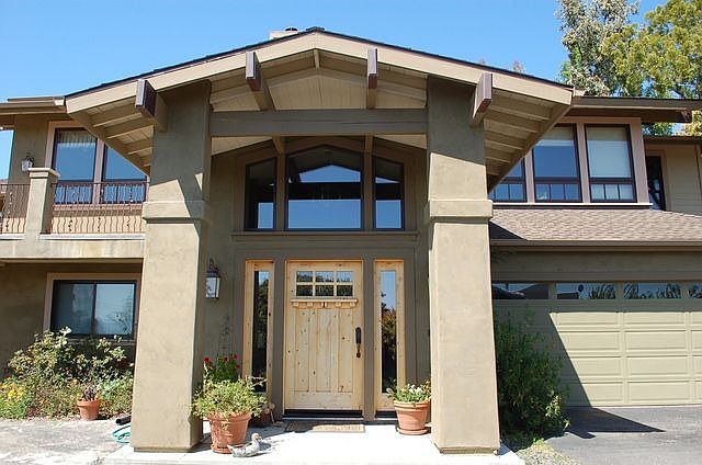 2nd image of 1684 Knoll Dr