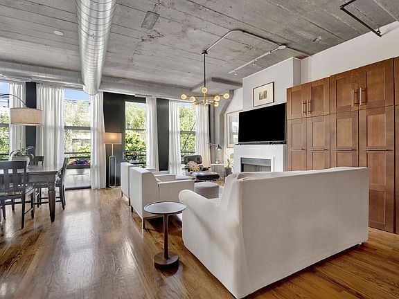 4th image of 1151 W 15th St Unit 238