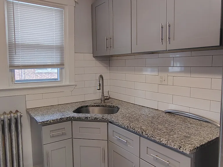 5944 Palmetto St — Photo 7