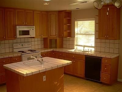 2nd image of 3625 Buena Vista Dr