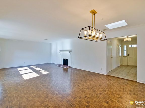 3rd image of 112 Lois Ln