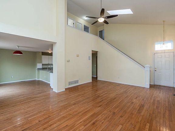 5th image of 3413 Larkspur Dr