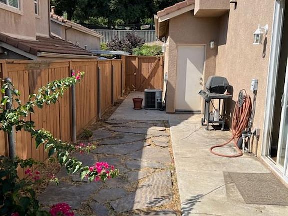 3rd image of 29334 Belle Villa Ct