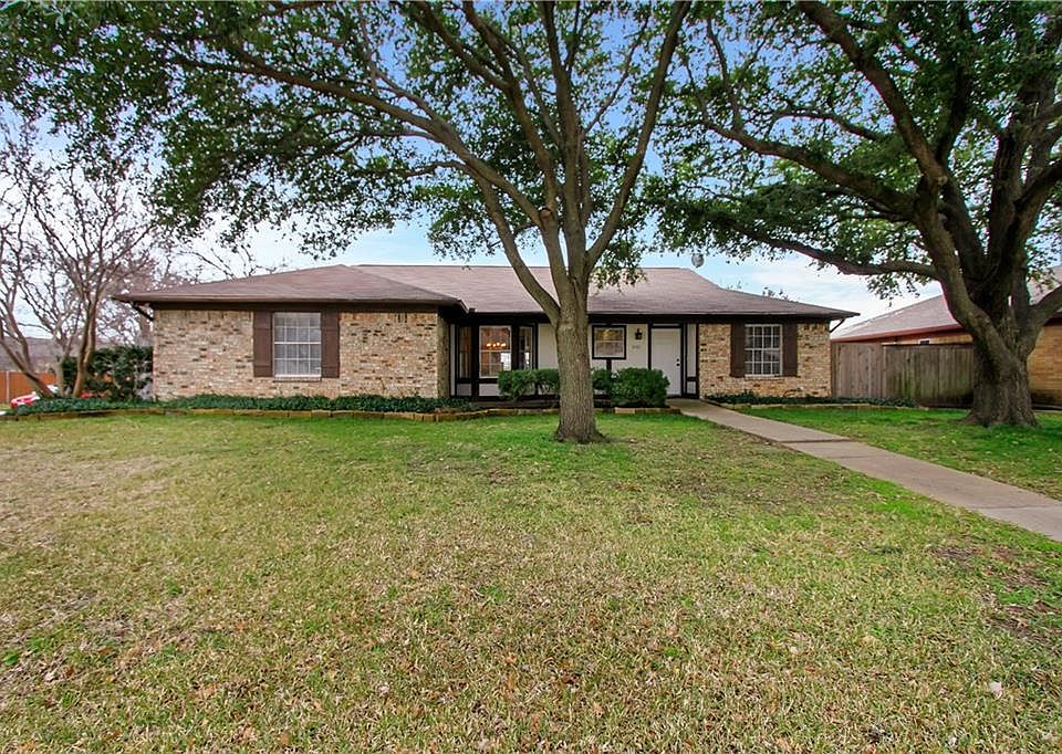 1st image of 5701 Crestwood Cir W