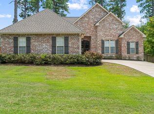 17 E Yellowstone Rd, Hattiesburg, MS 39402