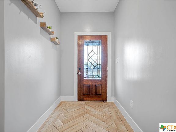 3rd image of 255 El Dorado Dr