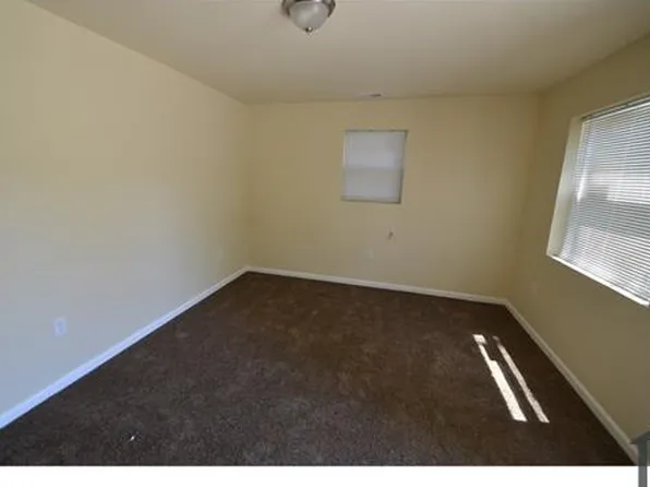 5318 B St SE #4, Washington, DC 20019