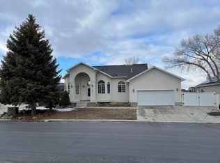 186 E Cove Rd, Saratoga Springs, UT 84045