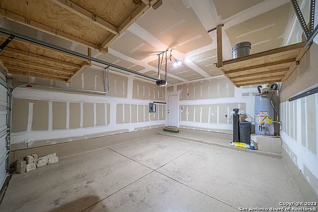 12911 Brewster Ml — Photo 48