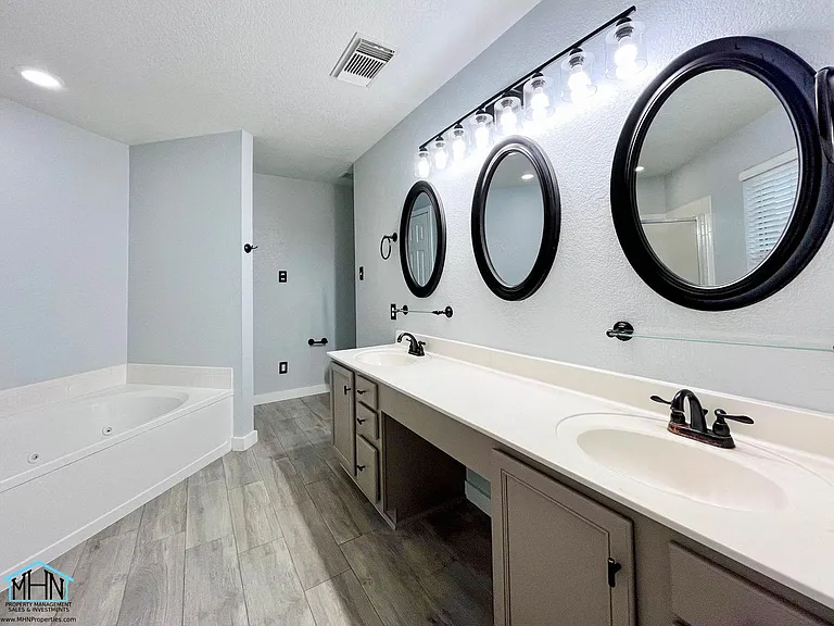 11205 Forest Pass Ct — Photo 20