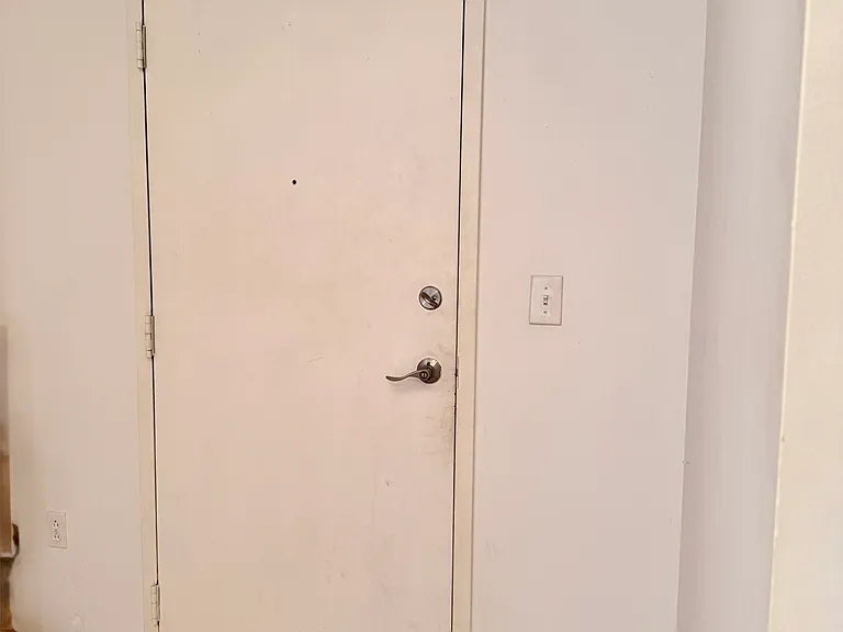 1220 Buttonwood St #202 — Photo 12