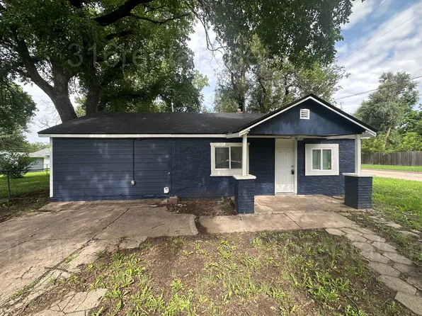 1801 S Glenn St, Wichita, KS 67213