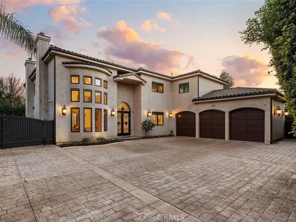 22858 Collins St, Woodland Hills, CA 91367