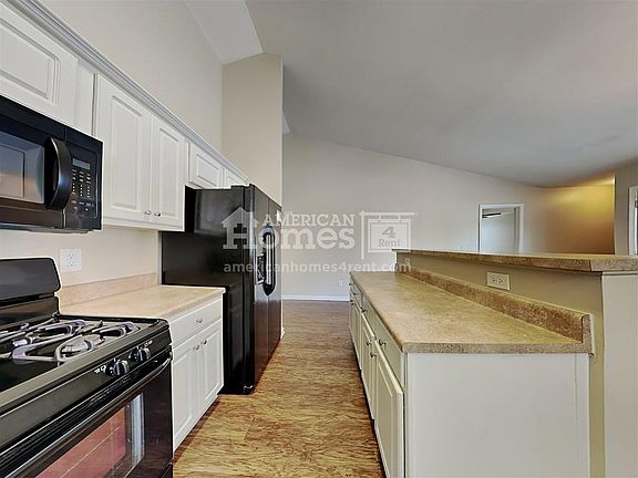 4th image of 1217 Hunters Creek Ct