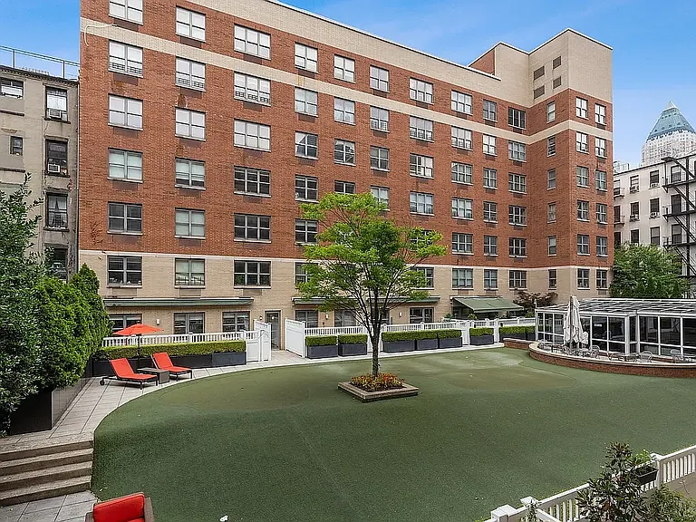 516 W 47th St #S6A — Photo 20