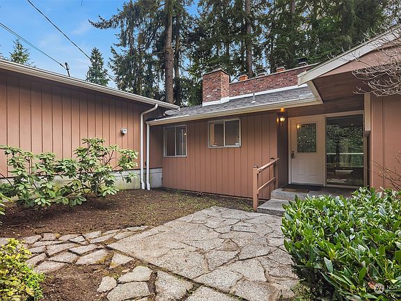 5th image of 4739 NE 178th Street