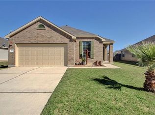222 Wells Bnd, Hutto, TX 78634