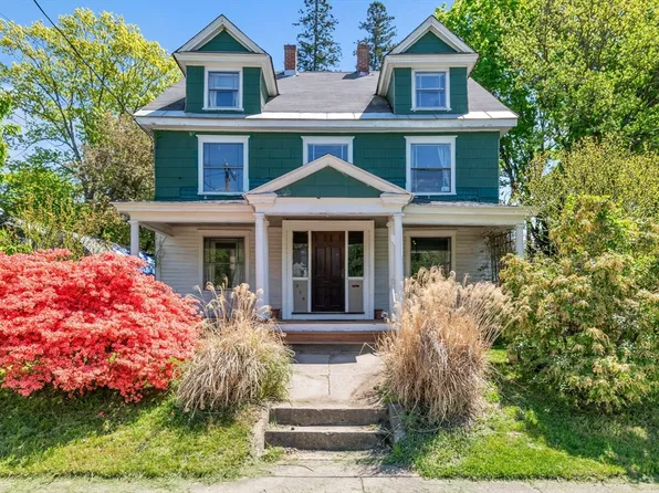 205 Davis St, Greenfield, MA 01301