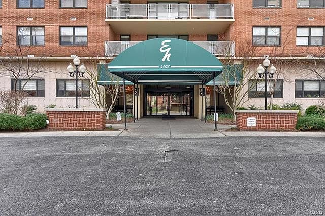 1st image of 4466 W Pine Blvd APT 3F