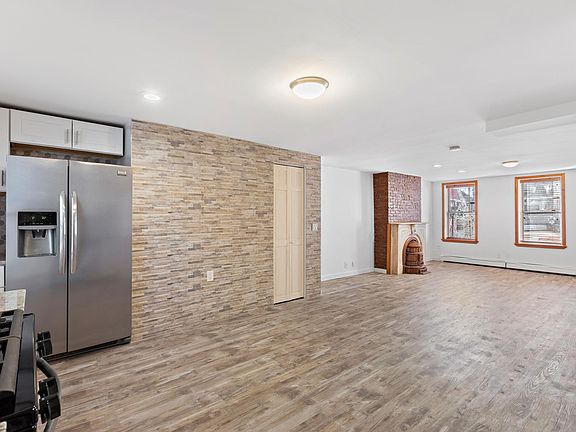 2nd image of 4 Magnolia Ave #1