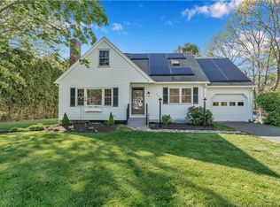 407 Judson Ave, Groton, CT 06355