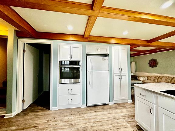 4th image of 9242 Steinbarger Lake Dr