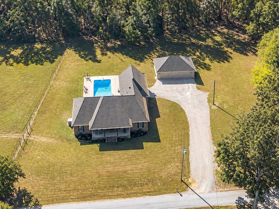 1st image of 175 Pickens Ln