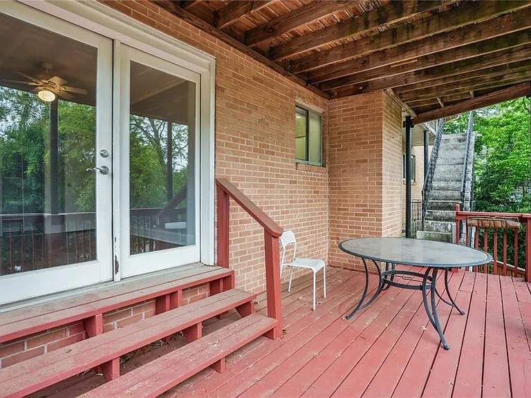 1466 E Rock Springs Rd NE — Photo 21