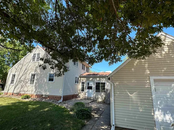 723 4th St, Allison, IA 50602