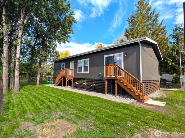 902 97th Street E, Tacoma, WA 98445