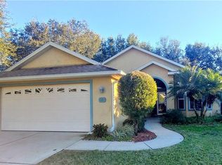 107 Twin Lakes Cir, Umatilla, FL 32784