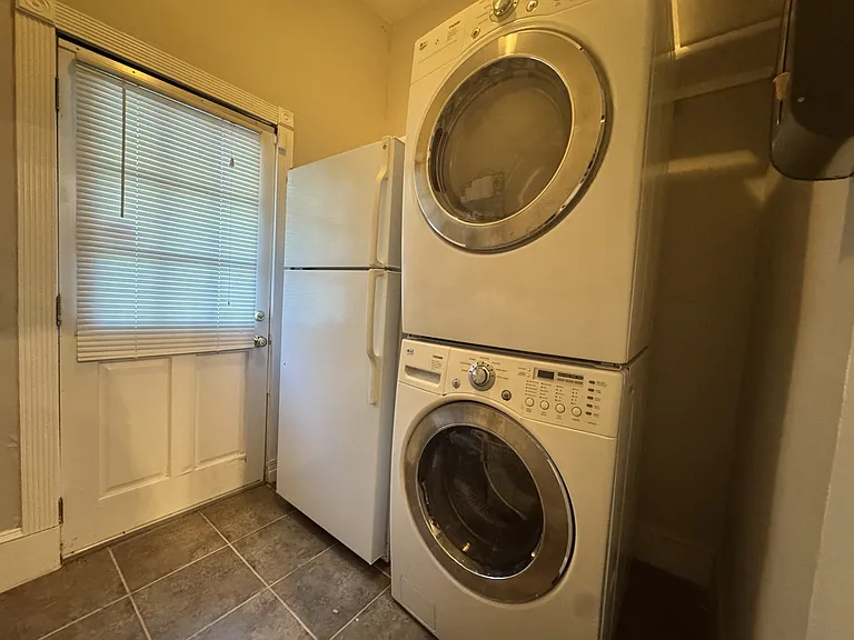 1514 Silver St — Photo 23