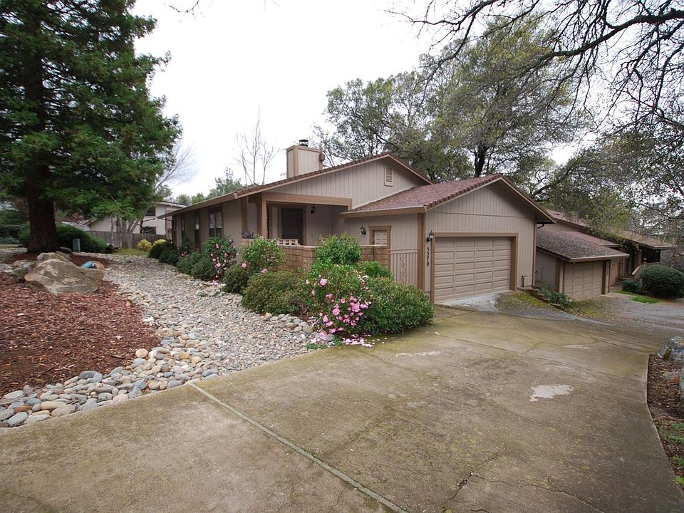 1st image of 3270 Heights Dr