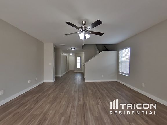 3rd image of 41256 W Cahill Dr
