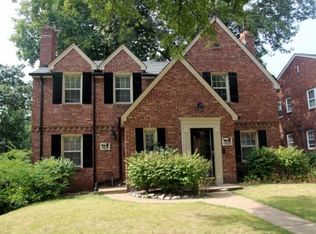 7820 Delmar Blvd, Saint Louis, MO 63130