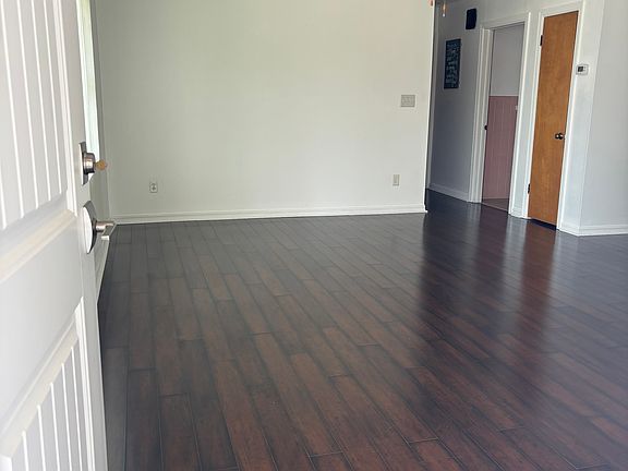 5th image of 2531 Tall Palm Ave