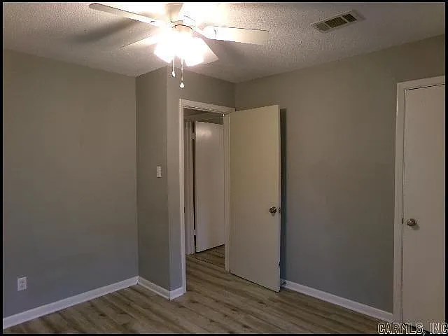905 Norma Ct — Photo 14